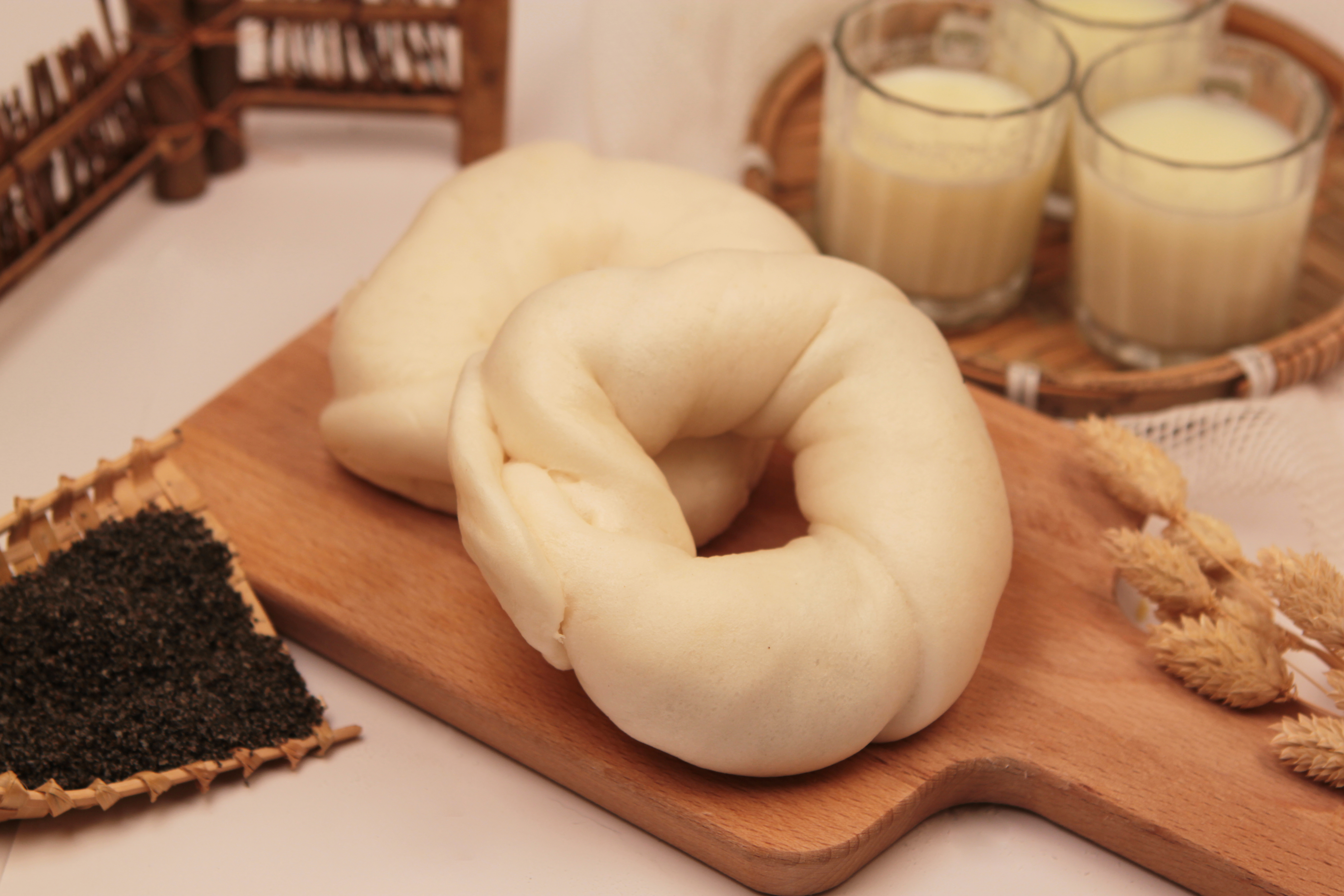 鮮奶黑芝麻貝果饅頭 4入 (蛋奶素)